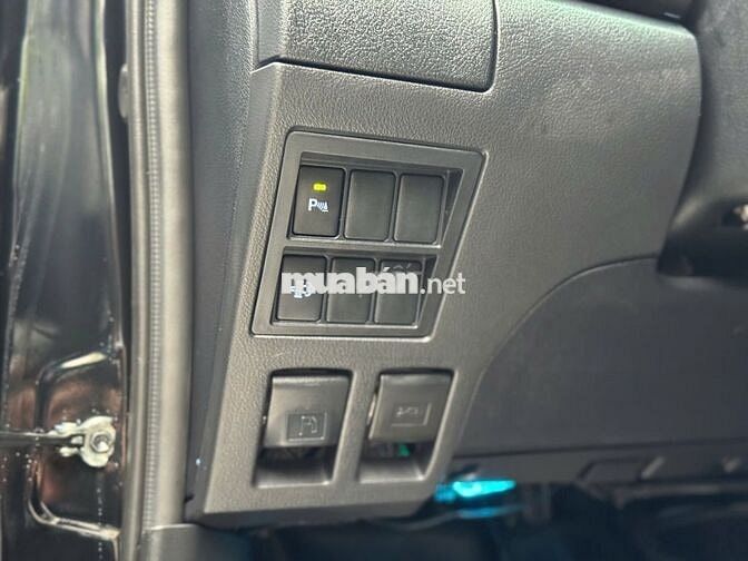 CẦN BÁN NHANH TOYOTA FORTUNER 2.4G AT 2024