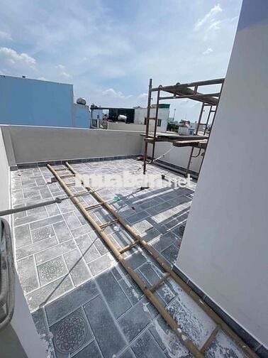 NHÀ ĐANG XÂY – Ô TÔ ĐẬU CỬA – ĐƯỜNG BÌNH ĐÔNG Q8 – CHỈ 5,5 TỶ