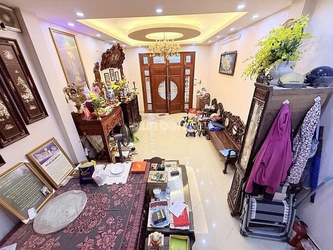 BÁN NHÀ NGỌC KHÁNH - GIẢNG VÕ - NHÀ ĐẸP DÂN XÂY - 42M2X5T - 9.85 TỶ