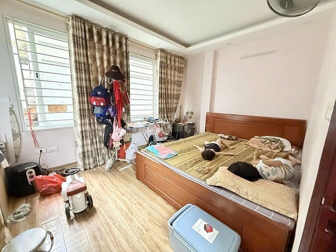 BÁN NHÀ NGỌC KHÁNH - GIẢNG VÕ - NHÀ ĐẸP DÂN XÂY - 42M2X5T - 9.85 TỶ