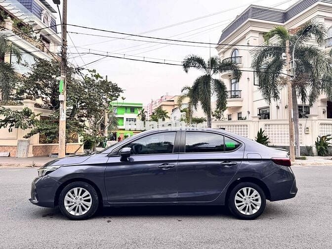 Honda City 2023 1.5 i-VTEC - 70000 km