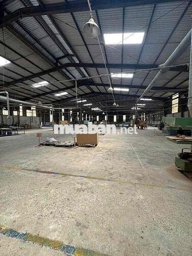 nhà xưởng 8000m tân uyên bán 35tỷ