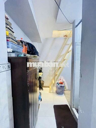 Nhà 2 sẹc hẻm 24m2, 2 phòng ngủ, đường Điện Biên Phủ, Q. Bình Thạnh