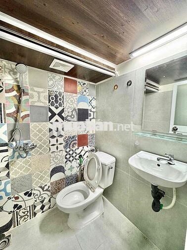 CHO THUÊ DUPLEX MỚI - GÁC CAO THOÁNG MÁT - NẰM NGAY TRUNG TÂM
