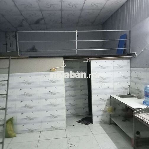 Cho thuê phòng  rộng  ở 4 người hoặc giá đình gần bến xe , cầu vưotj
