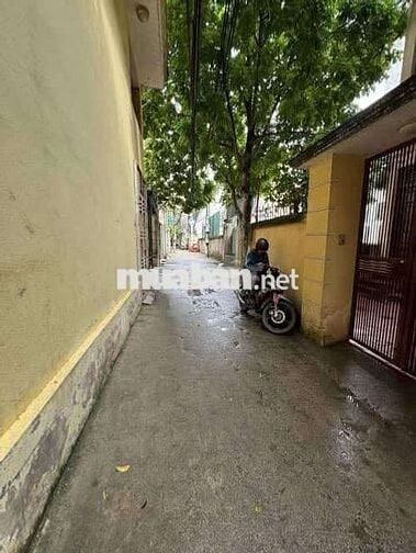 CẦU GIẤY - LÔ GÓC - DÂN XÂY 5 TẦNG - DT 36M - MT 7M CẦU GIẤY - LÔ GÓC - DÂN XÂY 5 TẦNG - DT 36M - MT 7M