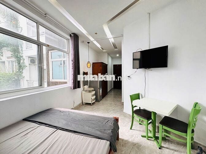 CĂN HỘ FULL NỘI THẤT – GẦN ĐẠI HỌC BÁCH KHOA – CỬA SỔ SIÊU LỚN
