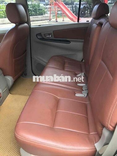 Toyota Innova 2014 G - 110000 km