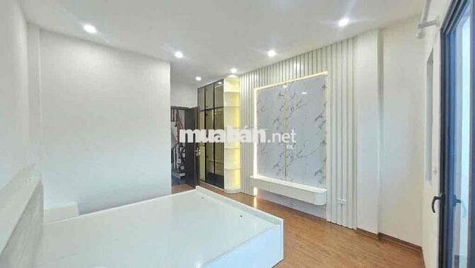 7 TẦNG THANG MÁY - OTO ĐỖ CỔNG - NHÀ ĐẸP FULL NỘI THẤT - NHỔN