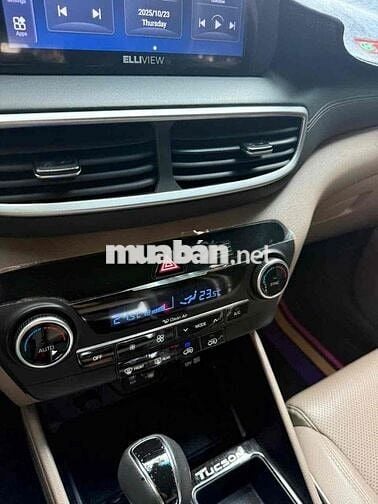 Hyundai Tucson 2021 2.0L Tiêu chuẩn - 30000 km