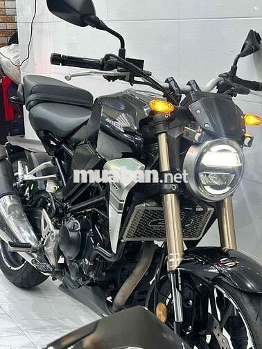 Honda CB300R