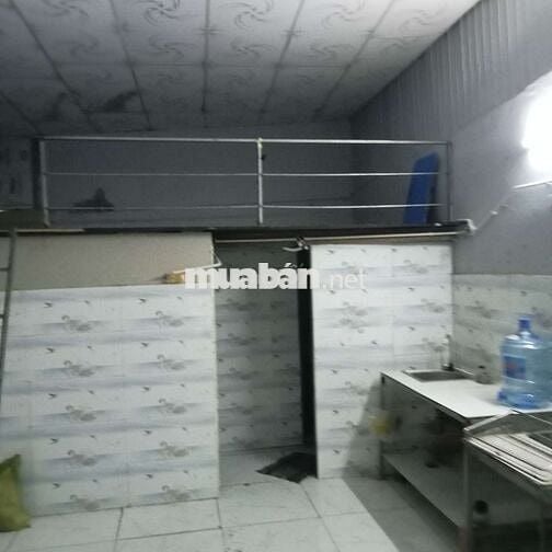 Cho thuê phòng  rộng  ở 4 người hoặc giá đình gần bến xe , cầu vưotj