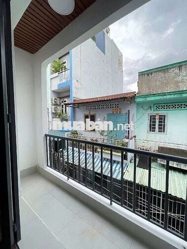 NHÀ 4 TẦNG ĐẸP MỚI LIÊN KHU 1-6 BTĐ