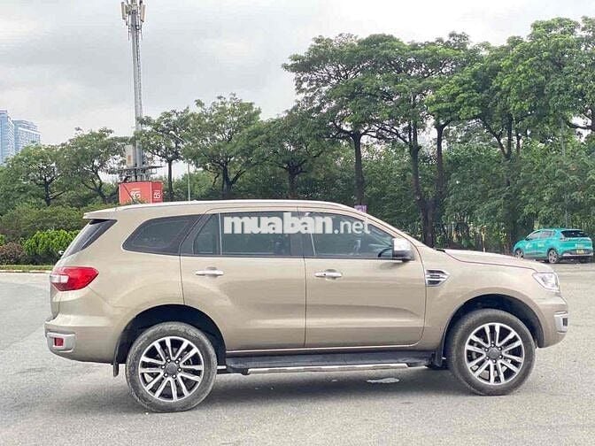 Ford Everest 2020 Titanium 2.0L AT 4x2 - 97000 km