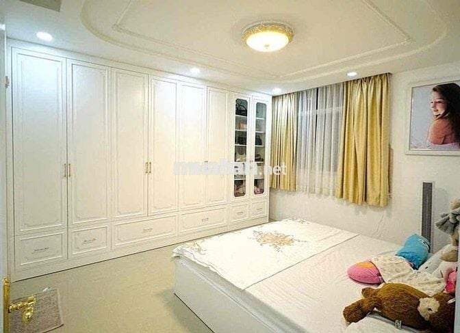 Chính Chủ Bán Gấp PenHouse HKTG 145m2, SHR
