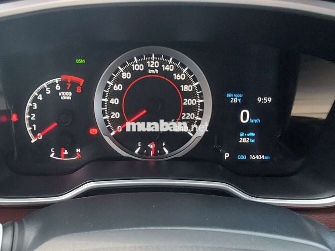 Toyota Corolla Cross 1.8V trắng - Odo 1v6