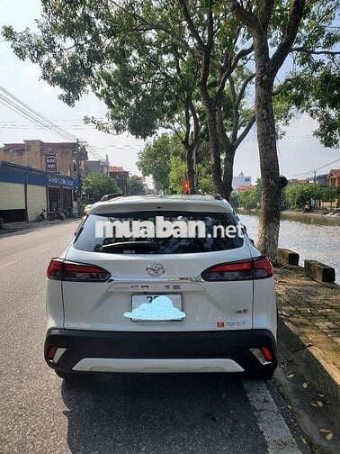 Toyota Corolla Cross 1.8V trắng - Odo 1v6