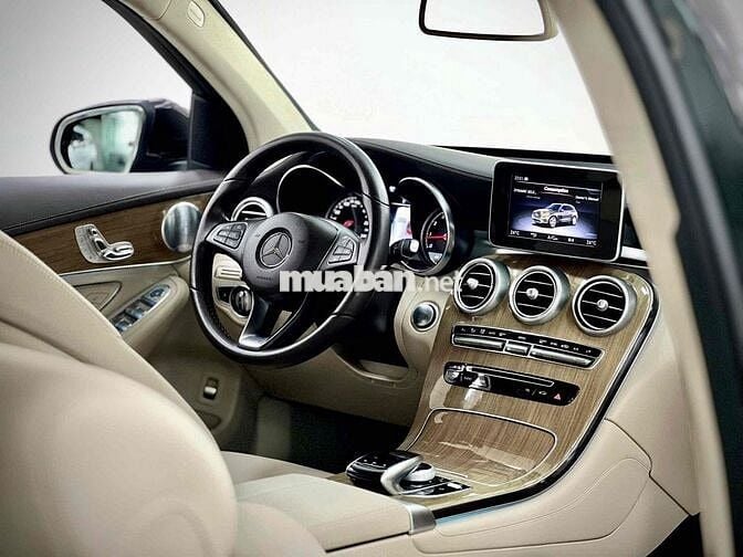 🧨Mercedes-Benz GLC250 4 Matic - Xe trùm mền 7 năm🧨