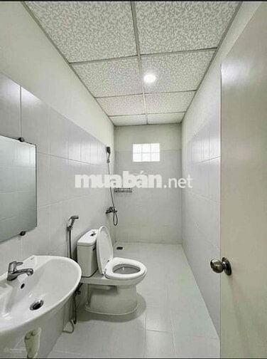 Cho Thuê Chung Cư 2PN 2WC 80m2 Balcon Lớn - Bảo Vệ Nhà Xe Ngay TT Q10