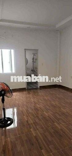 CHO THUÊ NHÀ : DT: 4 x 20m – 3 lầu 5 PN, 5 toilet, sân thượng  Liên