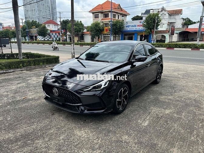 MG MG5 2023 Lux - Bodykit odo 2,4v