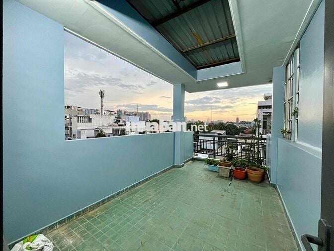 Nhà Nguyên Căn Trệt 3 Lầu ST 7PN 5WC 200m2 Oto Tận Cửa Phù Hợp VP Spa