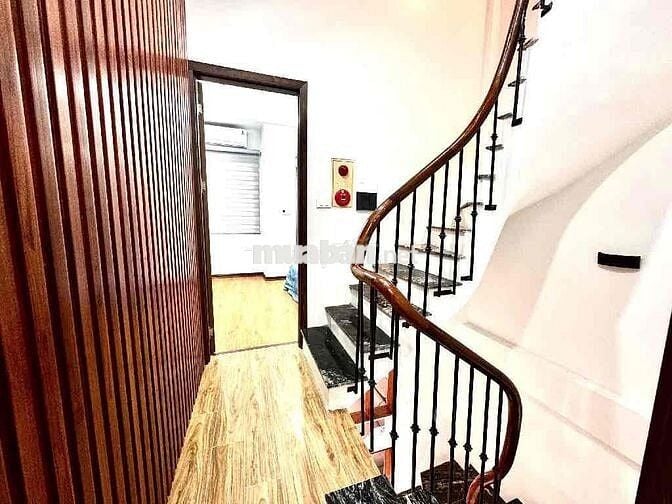 Phố Vọng - TT HAI BÀ TRƯNG _ 5 tầng 8 ngủ NGÕ THÔNG