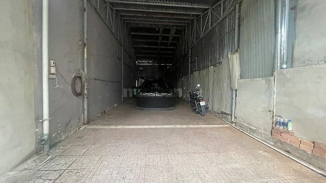 Cho Thuê Kho 6x2 Trống Suốt Có 1PN Cuối Kho