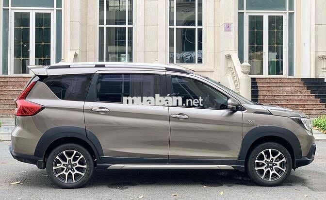 Suzuki XL7 2023 đi 2,9vkm giá tốt
