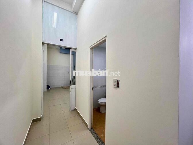 Nhà Nguyên Căn Trệt 3 Lầu ST 7PN 5WC 200m2 Oto Tận Cửa Phù Hợp VP Spa