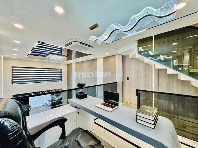 ⭐️Siêu phẩm 5 Lầu THANG MÁY tuyệt Cao cấp hẻm xe hơi 7m Quang Trung