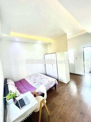 STUDIO TÁCH BẾP 1PN BAN CÔNG GẦN CRESENT MALL, PHÚ MỸ HƯNG QUẬN 7