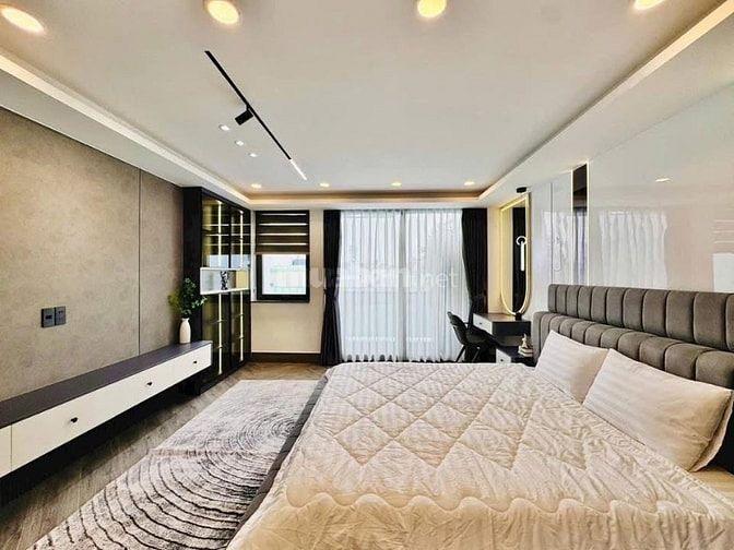 ⭐️Siêu phẩm 5 Lầu THANG MÁY tuyệt Cao cấp hẻm xe hơi 7m Quang Trung