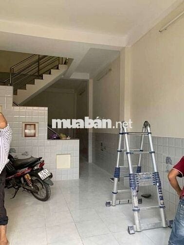 Cho thuê nhà nguyên căn hẻm xe hơi 4x11.