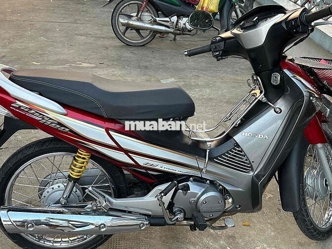 xe chạy gia đình cần bán