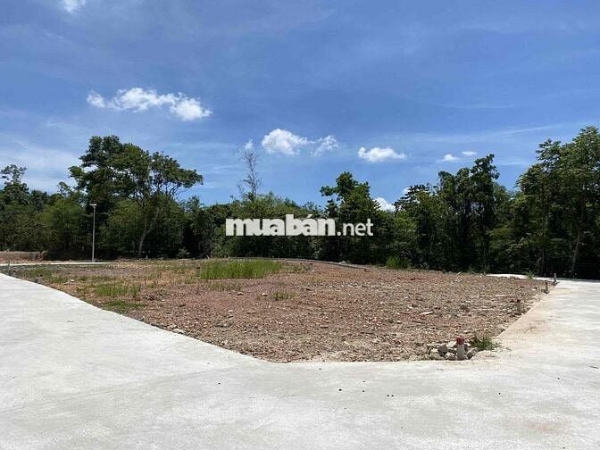 Đất Thuỷ xuân gần trường học, ngay mặt tiền Lê ngô cát