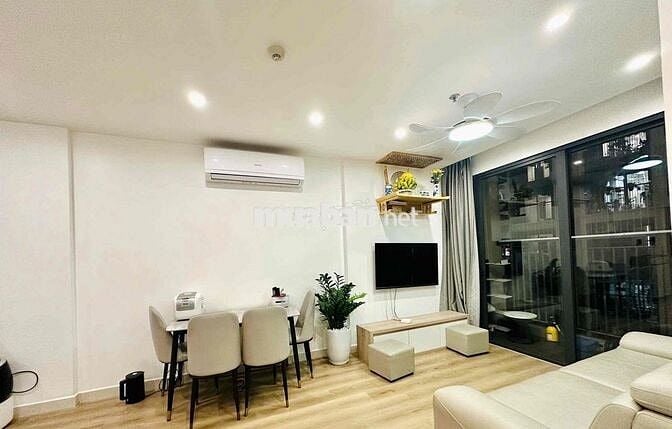 Hàng hiếm- Căn 2PN 55m tầng trung, view đẹp