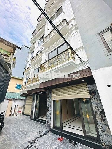 Bán nhà 6 tầng thang máy 45m2 mặt đường Bát Khối,Long Biên 4 phòng ngủ Bán nhà 6 tầng thang máy 45m2 mặt đường Bát Khối,Long Biên 4 phòng ngủ