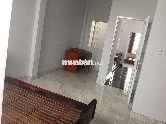 Cho thuê nhà ngõ hẻm Huỳnh Tấn Phát