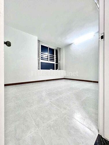 Chính Chủ Bán Chung Cư Bàu Cát 2, Lô A, 69m2 2PN - 2WC