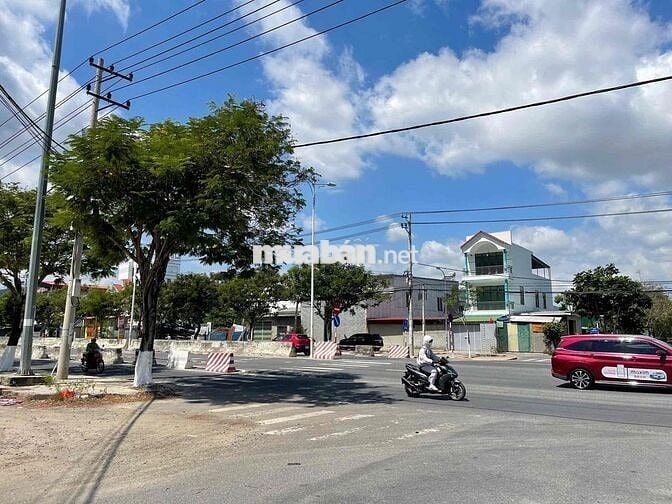 Lô Góc 2 Mặt Tiền Hòn Rớ 2 Phước Đồng Nha Trang Gần Sun Nha Trang