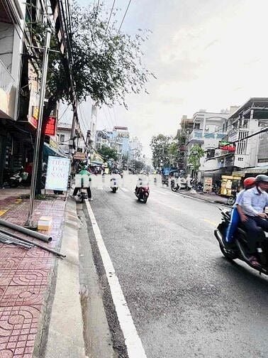 🛑NHÀ MẶT TIỀN HƯNG PHÚ- 2 TẦNG (5.2x7.5m) lề đường rộng