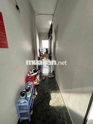 CHDV KẾ BÊN TRƯỜNG HUTECH. GẦN 100M2. NGANG 5,5M. HXH SÁT MT. 170TR/M