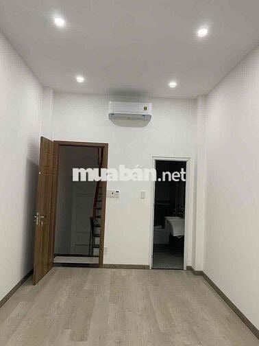 Nhà Nguyên Căn Mới 2PN 3WC Trung Tâm Q4 25m2 Nội Thất Đẹp Ở Ngay