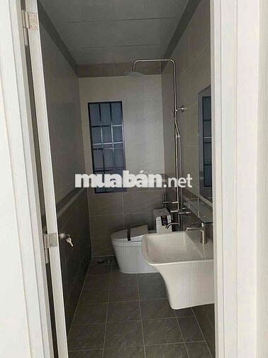 Nhà Nguyên Căn Mới 2PN 3WC Trung Tâm Q4 25m2 Nội Thất Đẹp Ở Ngay