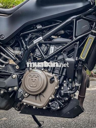 cần bán Husqvarna Svartpilen 401, có giao lưu xe.