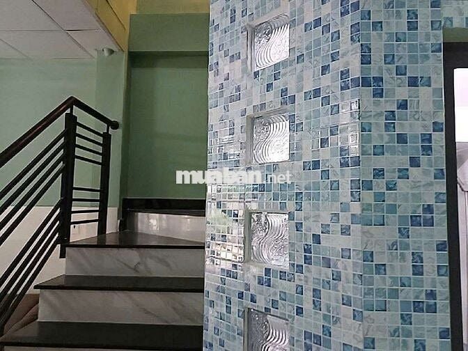 NHÀ 2 TẦNG KHU TÊN LỬA - BT ( 3,9m x14m) GẦN CHỢ HỢP KD