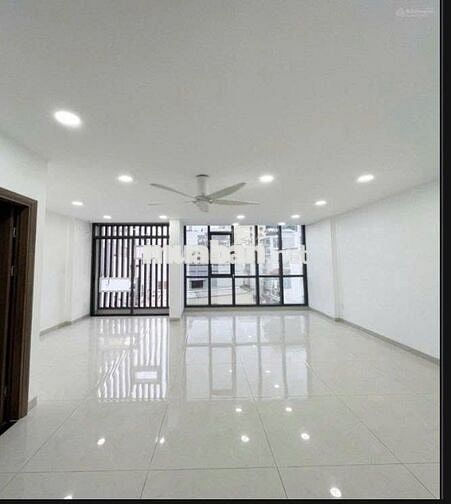 Cho thuê nhà  Ba Tháng Hai quận 10 ngay ngã tư giao Nguyễn Tri Phương
