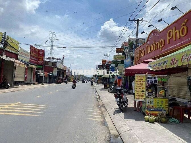 Nhà phố 4,5m x 25m. Đúc 2 lầu Mặt tiền Đường Nguyễn Ảnh Thủ