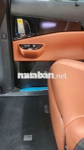 Bán xe Kia Carnival 2024 Signature 2.2D - 7900 km